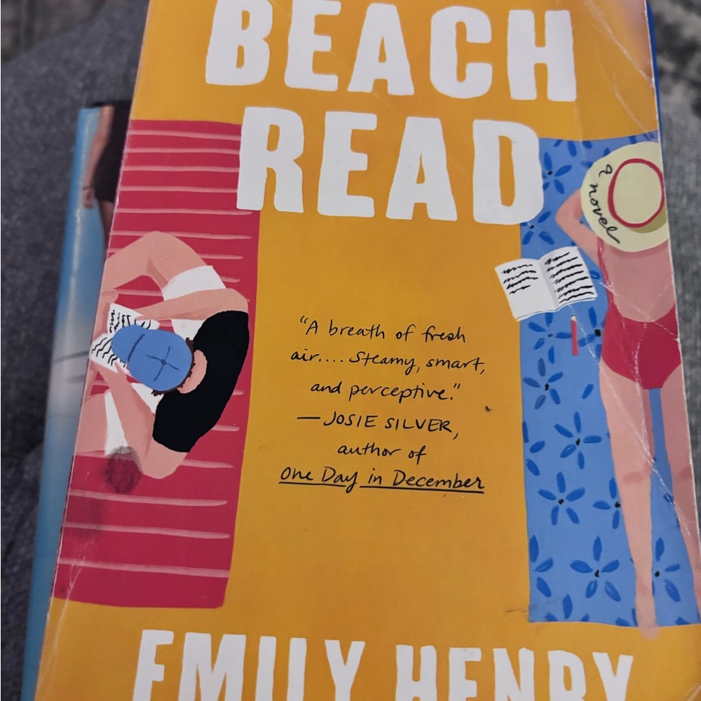 Beach Read by Emily Henry